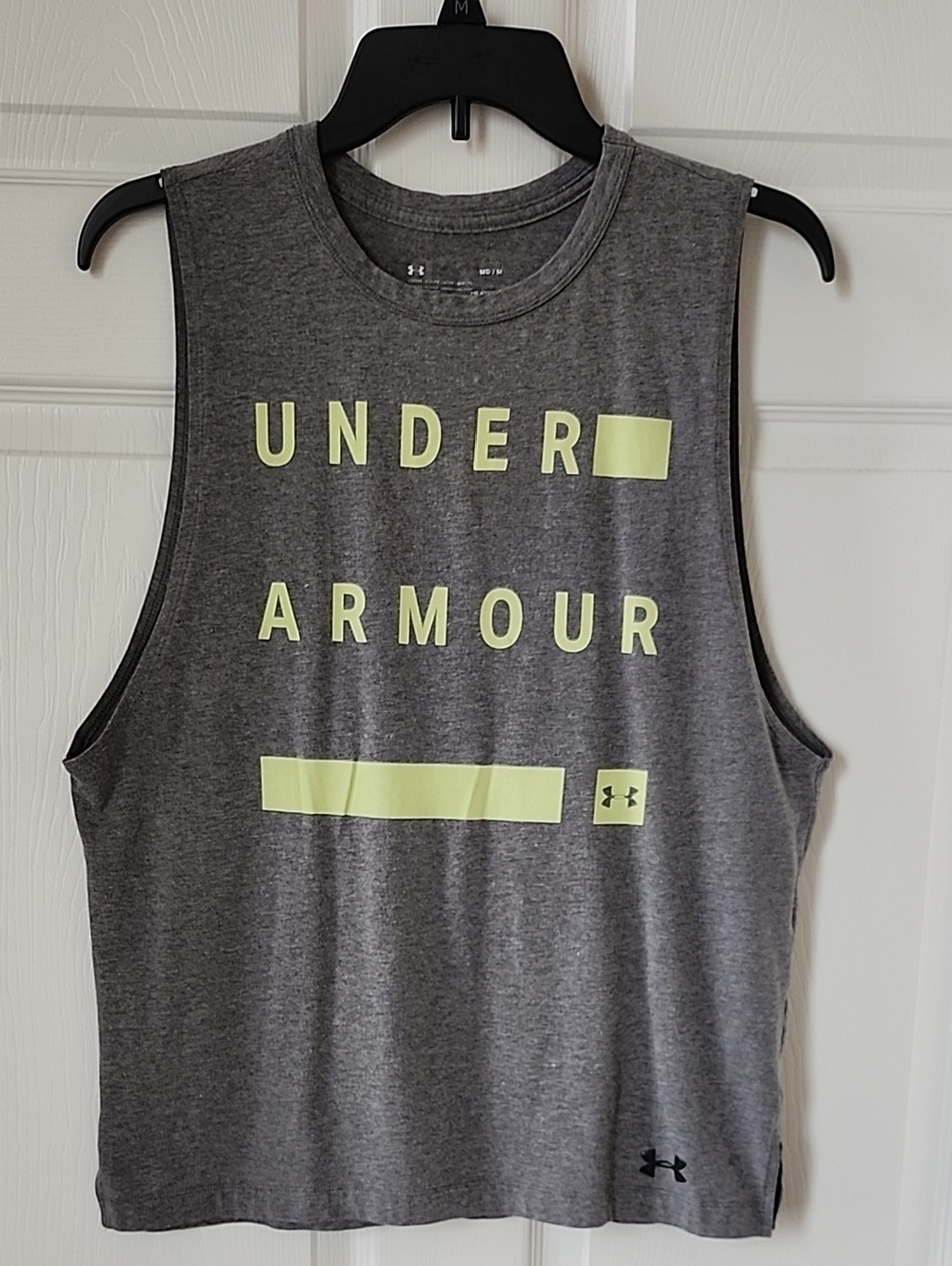 Under Armour Women's Gray Sleeveless Loose Heatgear Tank with Yellow Accents Med